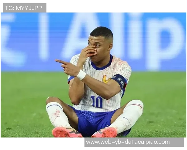 法媒曝姆巴佩捐款事件警员因未报告被罚提前退休引发热议