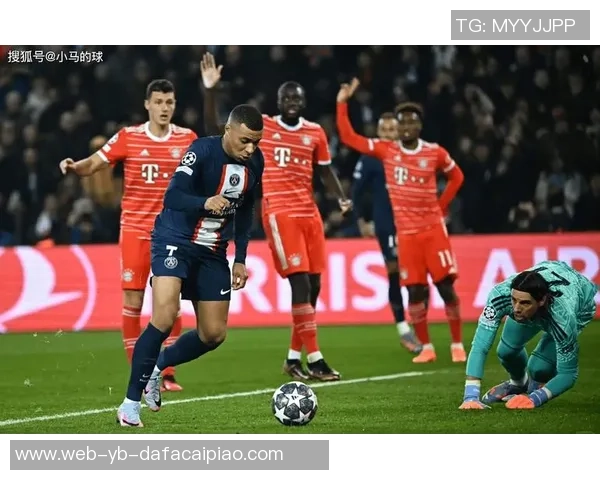 哈曼盛赞拜仁与巴黎对决将成巅峰对决两队实力不容小觑